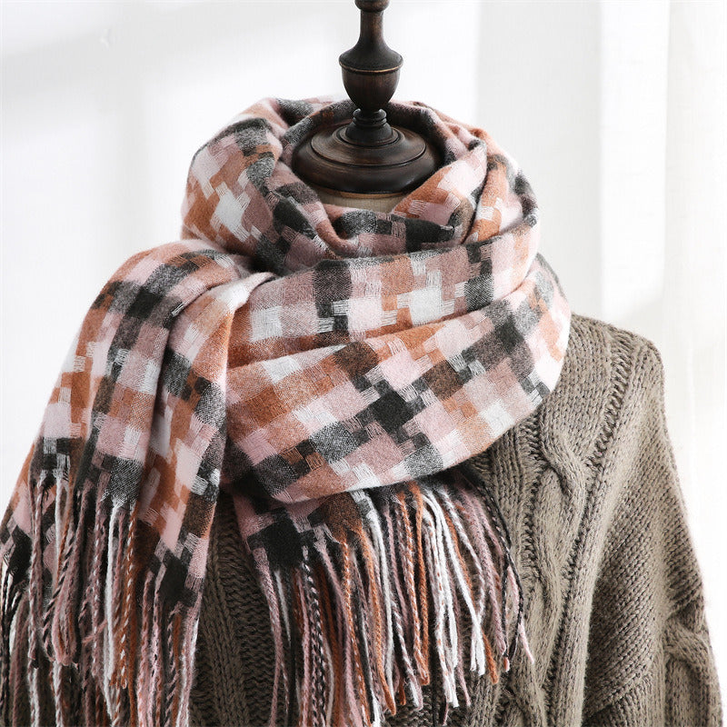 2021 New checked scarf for women in winter; medium length tassel shawl; fashionable street cashmere warm scarf for men